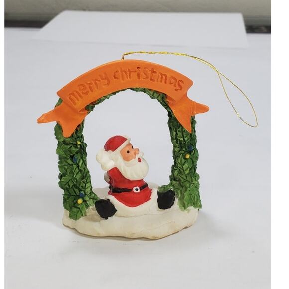 Vintage Santa's World Classic Ornament Santa Playing in Snow - Picture 2 of 4